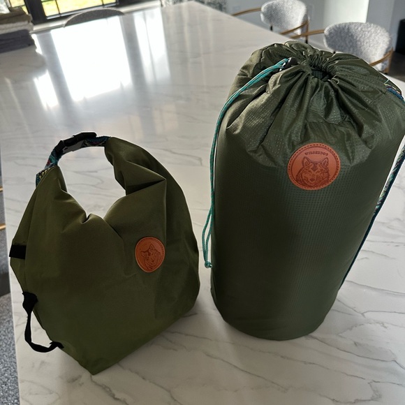 Wilderdog Other - Wilderdog Kibble Bag and Sleeping Bag in Olive